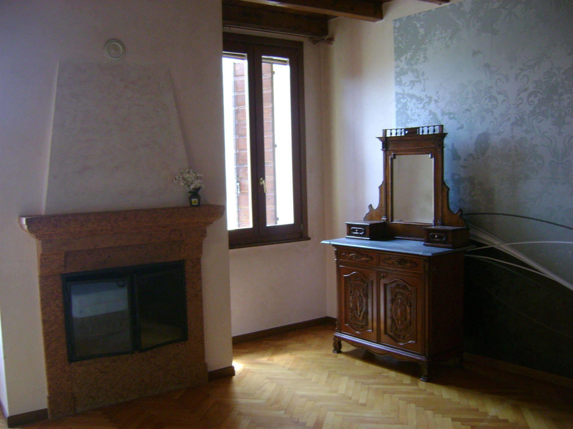 לינה וארוחת בוקר מאנטובה San Francesco Residenza מראה חיצוני תמונה