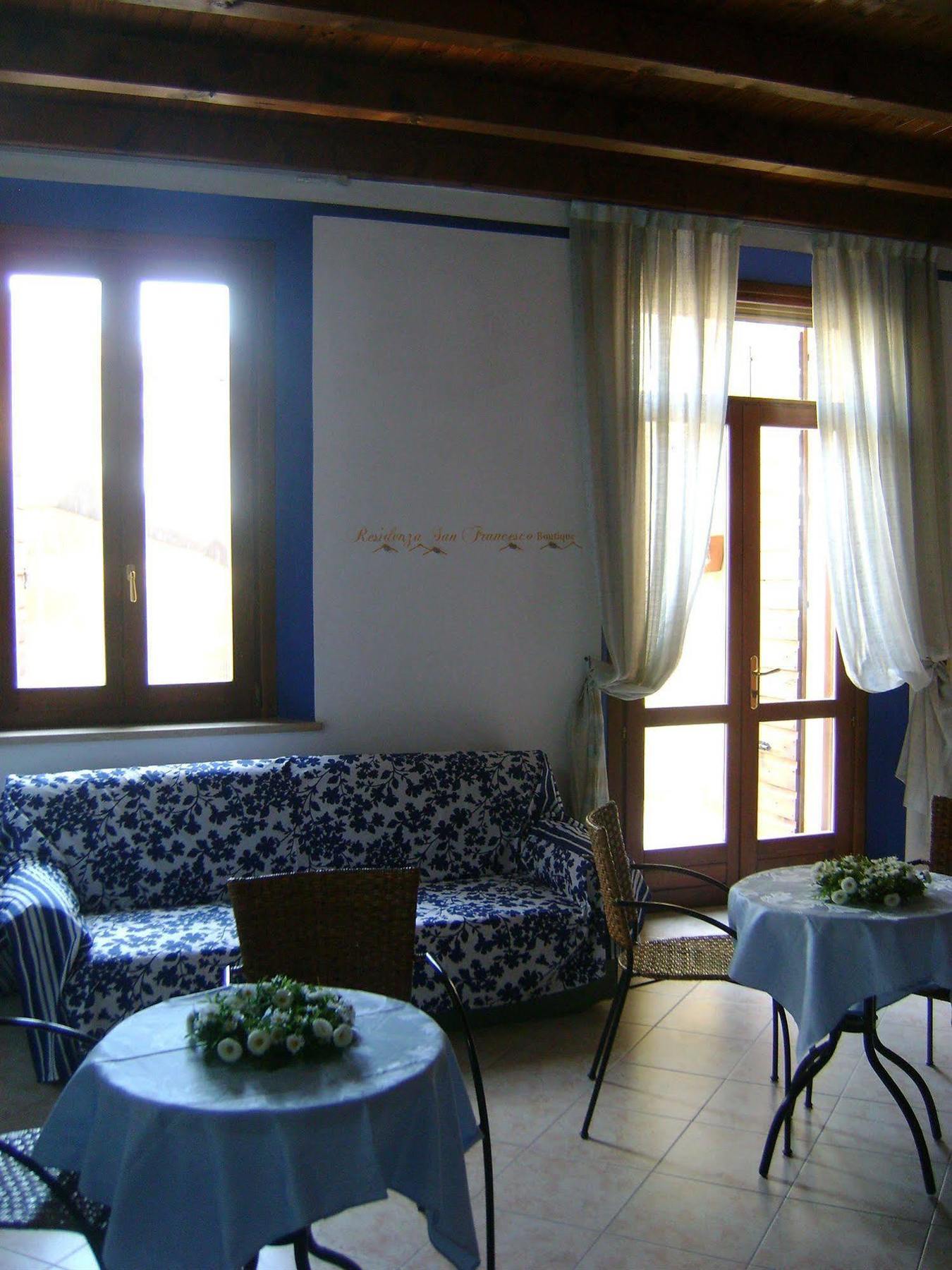 לינה וארוחת בוקר מאנטובה San Francesco Residenza מראה חיצוני תמונה